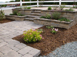 Pavers and stairs design with planter